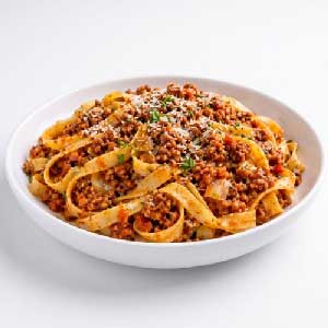 TAGLIATELLI BOLOGNAISE